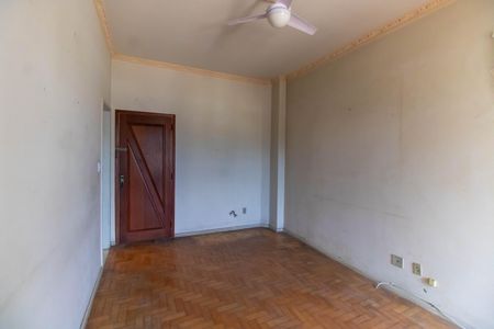 Apartamento à venda com 90m², 2 quartos e 1 vaga Apartamento à venda com 90m², 2 quartos e 1 vagaSala
