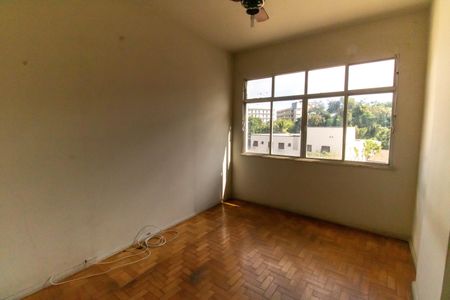 Apartamento à venda com 90m², 2 quartos e 1 vaga Apartamento à venda com 90m², 2 quartos e 1 vagaQuarto 1