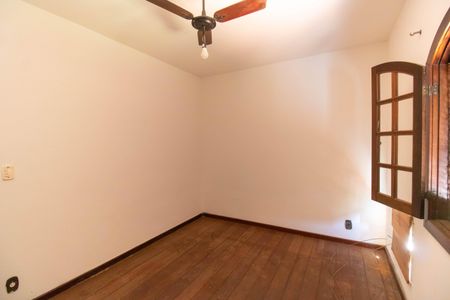 Casa à venda com 200m², 4 quartos e 1 vaga Casa à venda com 200m², 4 quartos e 1 vagaQuarto 2