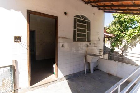 Casa à venda com 200m², 4 quartos e 1 vaga Casa à venda com 200m², 4 quartos e 1 vagaÁrea de Serviço