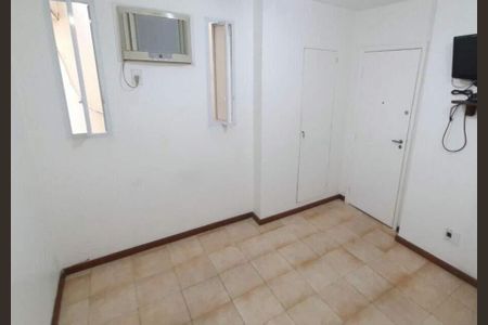 Apartamento à venda com 44m², 1 quarto e 1 vaga