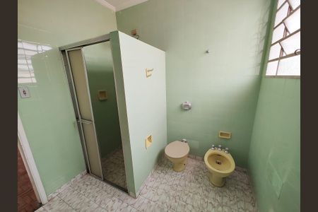 Casa à venda com 235m², 3 quartos e 2 vagas