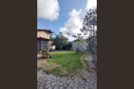 Casa à venda com 170m², 3 quartos e 5 vagas