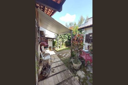 Casa à venda com 170m², 3 quartos e 5 vagas