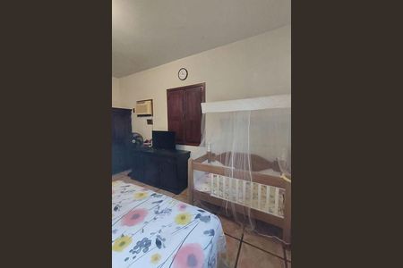 Casa à venda com 170m², 3 quartos e 5 vagas