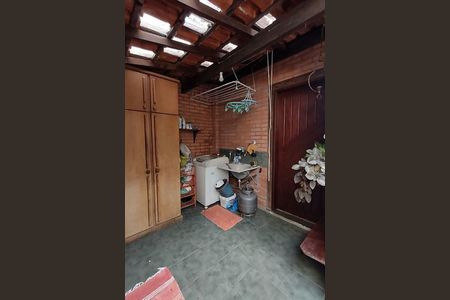Casa à venda com 170m², 3 quartos e 5 vagas
