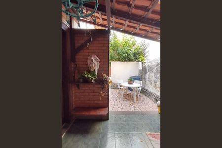 Casa à venda com 170m², 3 quartos e 5 vagas
