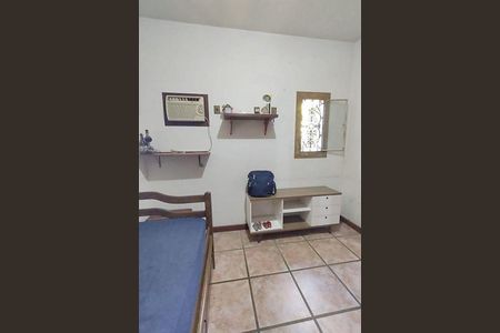 Casa à venda com 170m², 3 quartos e 5 vagas
