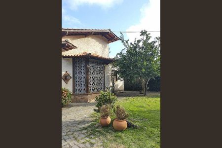 Casa à venda com 170m², 3 quartos e 5 vagas