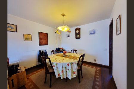 Apartamento à venda com 157m², 3 quartos e 4 vagas Apartamento à venda com 157m², 3 quartos e 4 vagasSala de Jantar