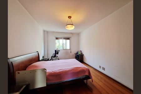 Apartamento à venda com 157m², 3 quartos e 4 vagas Apartamento à venda com 157m², 3 quartos e 4 vagasSuíte 2