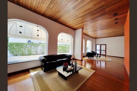 Apartamento à venda com 157m², 3 quartos e 4 vagas Apartamento à venda com 157m², 3 quartos e 4 vagasÁrea comum