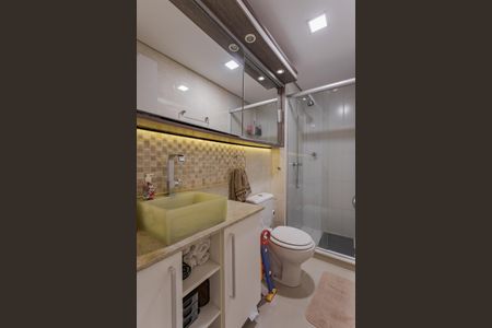 Apartamento à venda com 60m², 2 quartos e 1 vaga Apartamento à venda com 60m², 2 quartos e 1 vagaBanheiro da Suíte