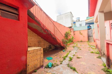 Casa à venda com 200m², 5 quartos e 1 vaga Casa à venda com 200m², 5 quartos e 1 vagaQuintal e Área de Serviço