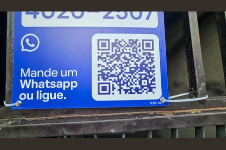 Casa à venda com 200m², 5 quartos e 1 vaga Casa à venda com 200m², 5 quartos e 1 vagaPlaquinha