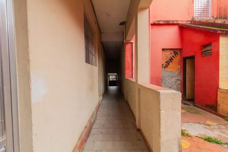 Casa à venda com 200m², 5 quartos e 1 vaga Casa à venda com 200m², 5 quartos e 1 vagaCorredor