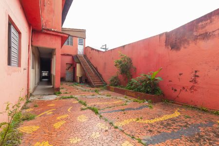 Casa à venda com 200m², 5 quartos e 1 vaga Casa à venda com 200m², 5 quartos e 1 vagaQuintal e Área de Serviço