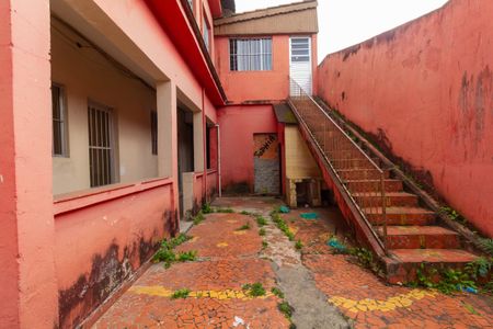 Casa à venda com 200m², 5 quartos e 1 vaga Casa à venda com 200m², 5 quartos e 1 vagaQuintal e Área de Serviço