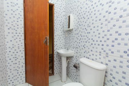 Casa à venda com 200m², 5 quartos e 1 vaga Casa à venda com 200m², 5 quartos e 1 vagaBanheiro