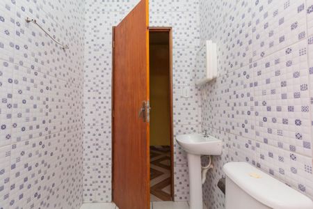 Casa à venda com 200m², 5 quartos e 1 vaga Casa à venda com 200m², 5 quartos e 1 vagaBanheiro