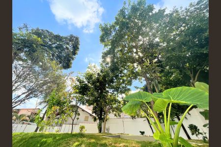 Apartamento à venda com 69m², 2 quartos e 2 vagasÁrea verde do Condomínio