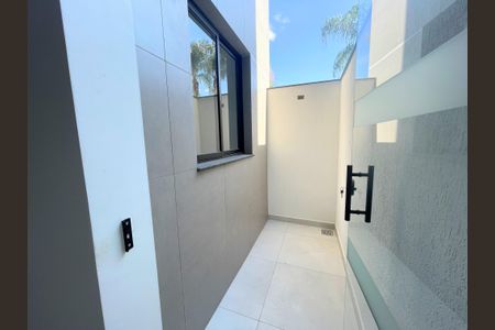 Apartamento à venda com 69m², 2 quartos e 2 vagasVaranda Sala