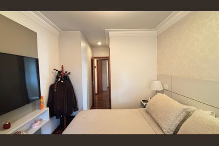 Apartamento à venda com 103m², 2 quartos e 2 vagas Apartamento à venda com 103m², 2 quartos e 2 vagasSuite