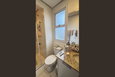 Apartamento à venda com 103m², 2 quartos e 2 vagas Apartamento à venda com 103m², 2 quartos e 2 vagasBanheiro da Suíte