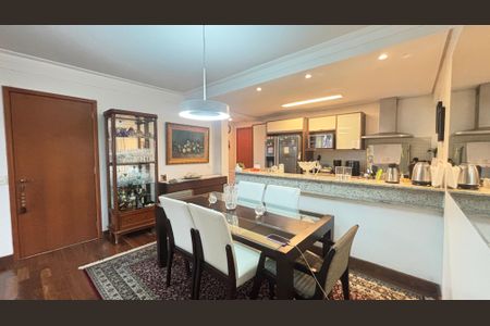 Apartamento à venda com 103m², 2 quartos e 2 vagas Apartamento à venda com 103m², 2 quartos e 2 vagasSala