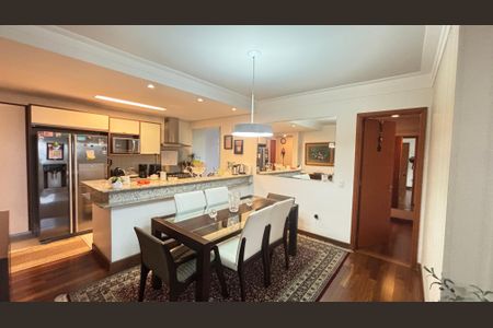 Apartamento à venda com 103m², 2 quartos e 2 vagas Apartamento à venda com 103m², 2 quartos e 2 vagasSala