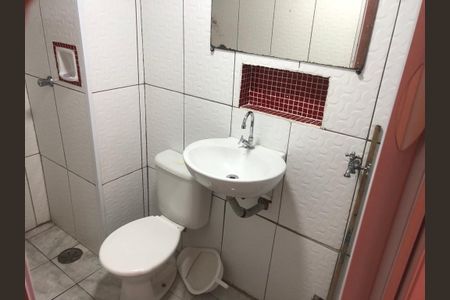 Apartamento à venda com 37m², 2 quartos e 1 vaga Apartamento à venda com 37m², 2 quartos e 1 vagaBanheiro Social
