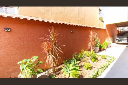 Casa à venda com 360m², 3 quartos e 2 vagas Casa à venda com 360m², 3 quartos e 2 vagasVista/Suite