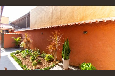 Casa à venda com 360m², 3 quartos e 2 vagas Casa à venda com 360m², 3 quartos e 2 vagasVista/Quarto 2