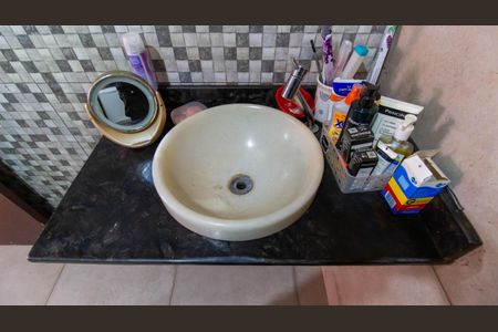 Casa à venda com 360m², 3 quartos e 2 vagas Casa à venda com 360m², 3 quartos e 2 vagasBanheiro/Suite