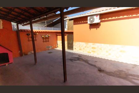 Casa à venda com 360m², 3 quartos e 2 vagas Casa à venda com 360m², 3 quartos e 2 vagasVista/Edicula