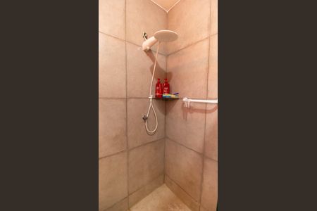 Casa à venda com 360m², 3 quartos e 2 vagas Casa à venda com 360m², 3 quartos e 2 vagasBanheiro Social