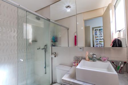 Apartamento à venda com 67m², 3 quartos e 1 vaga Apartamento à venda com 67m², 3 quartos e 1 vagaBanheiro da Suíte