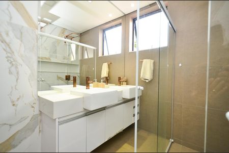 Casa à venda com 420m², 6 quartos e 2 vagasBanheiro social