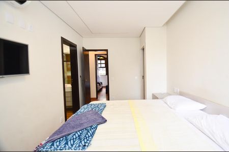 Casa à venda com 420m², 6 quartos e 2 vagasSuite