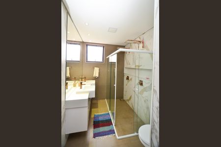 Casa à venda com 420m², 6 quartos e 2 vagasBanheiro social