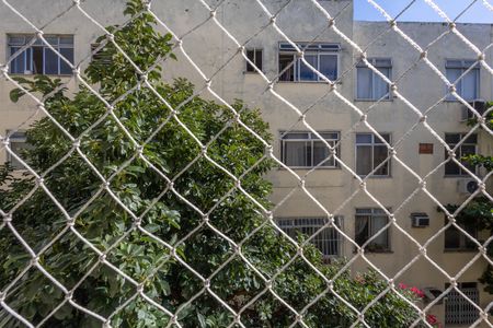 Apartamento à venda com 54m², 3 quartos e 1 vagaÁrea de Serviço Vista