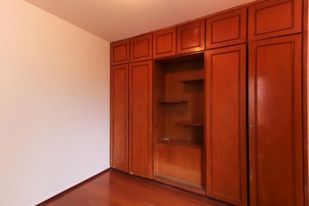 Apartamento à venda com 140m², 3 quartos e 2 vagasQuarto 1