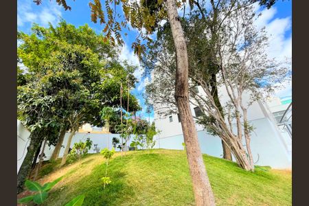 Apartamento à venda com 49m², 2 quartos e 1 vagaÁrea verde do Condominio