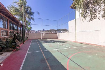 Casa à venda com 758m², 5 quartos e 6 vagas Casa à venda com 758m², 5 quartos e 6 vagasÁrea comum