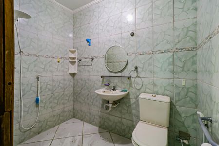 Casa à venda com 102m², 2 quartos e 1 vaga Casa à venda com 102m², 2 quartos e 1 vagaBanheiro Garagem