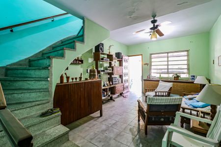 Casa à venda com 102m², 2 quartos e 1 vaga Casa à venda com 102m², 2 quartos e 1 vagaSala