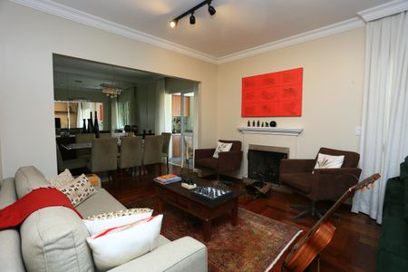 Apartamento à venda com 250m², 4 quartos e 4 vagas Apartamento à venda com 250m², 4 quartos e 4 vagasSala