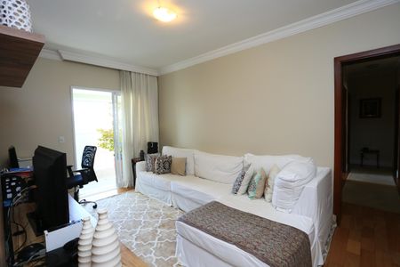 Apartamento à venda com 250m², 4 quartos e 4 vagas Apartamento à venda com 250m², 4 quartos e 4 vagassala 2