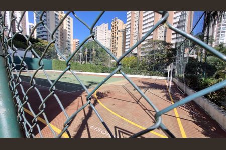 Apartamento à venda com 250m², 4 quartos e 4 vagas Apartamento à venda com 250m², 4 quartos e 4 vagasQuadra Esportiva