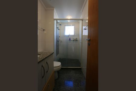 Apartamento à venda com 250m², 4 quartos e 4 vagas Apartamento à venda com 250m², 4 quartos e 4 vagasBanheiro da Suíte 3